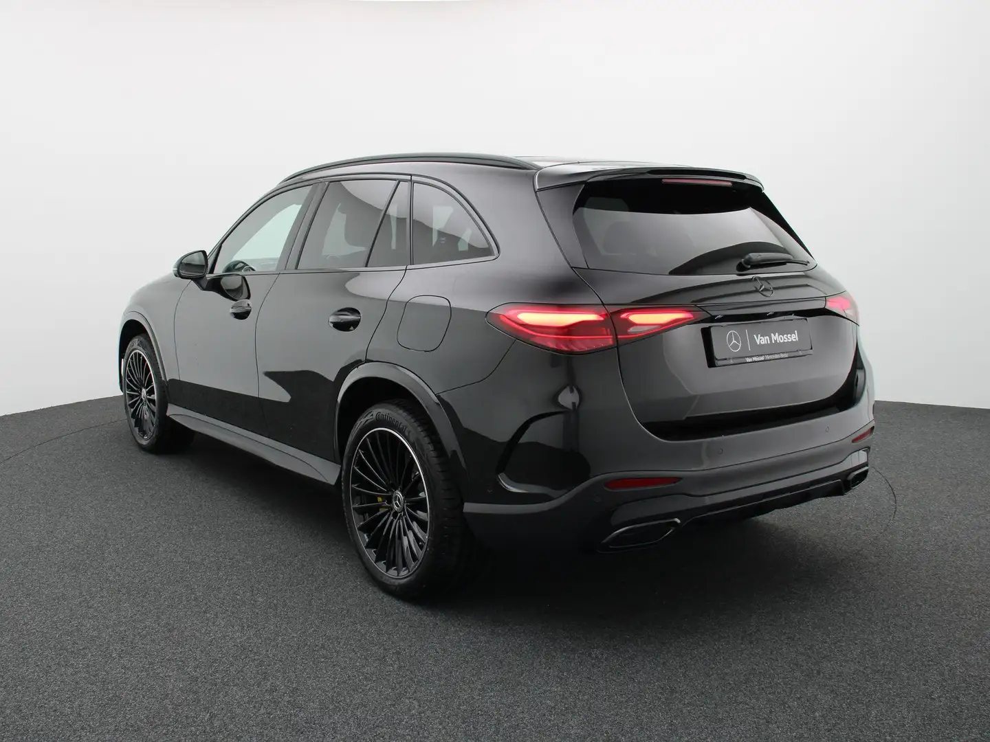 Mercedes-Benz GLC 400 e AMG Line + DIGITAL LIGHT + PANO DAK + BURMESTER Noir - 2