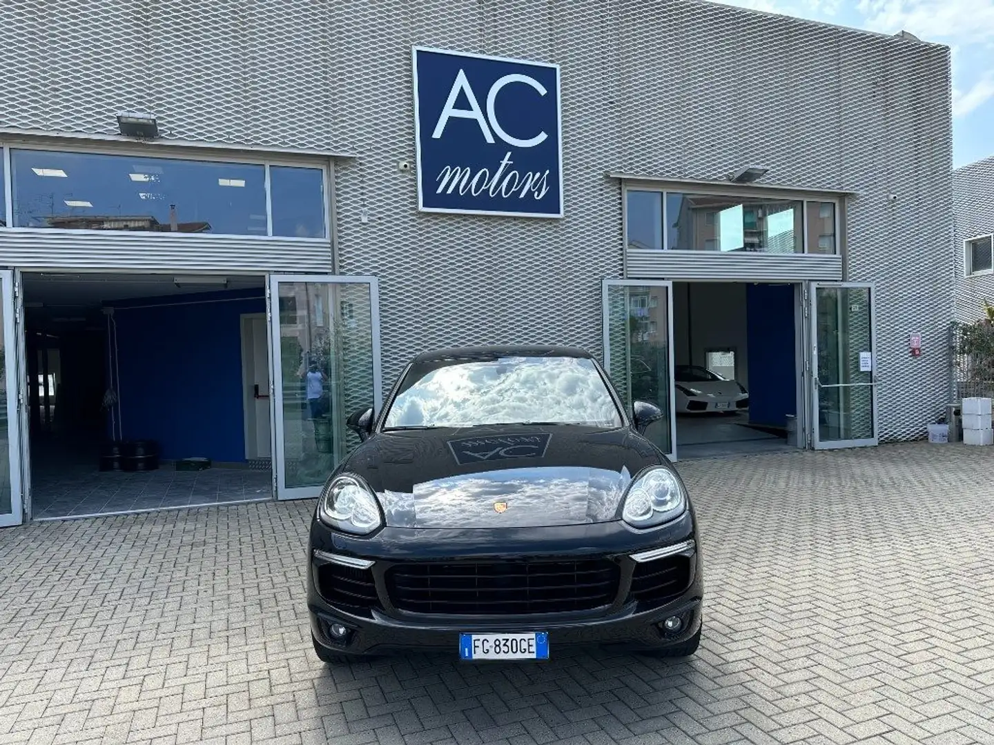 Porsche Cayenne 3.0 Diesel Platinum Edition Nero - 1