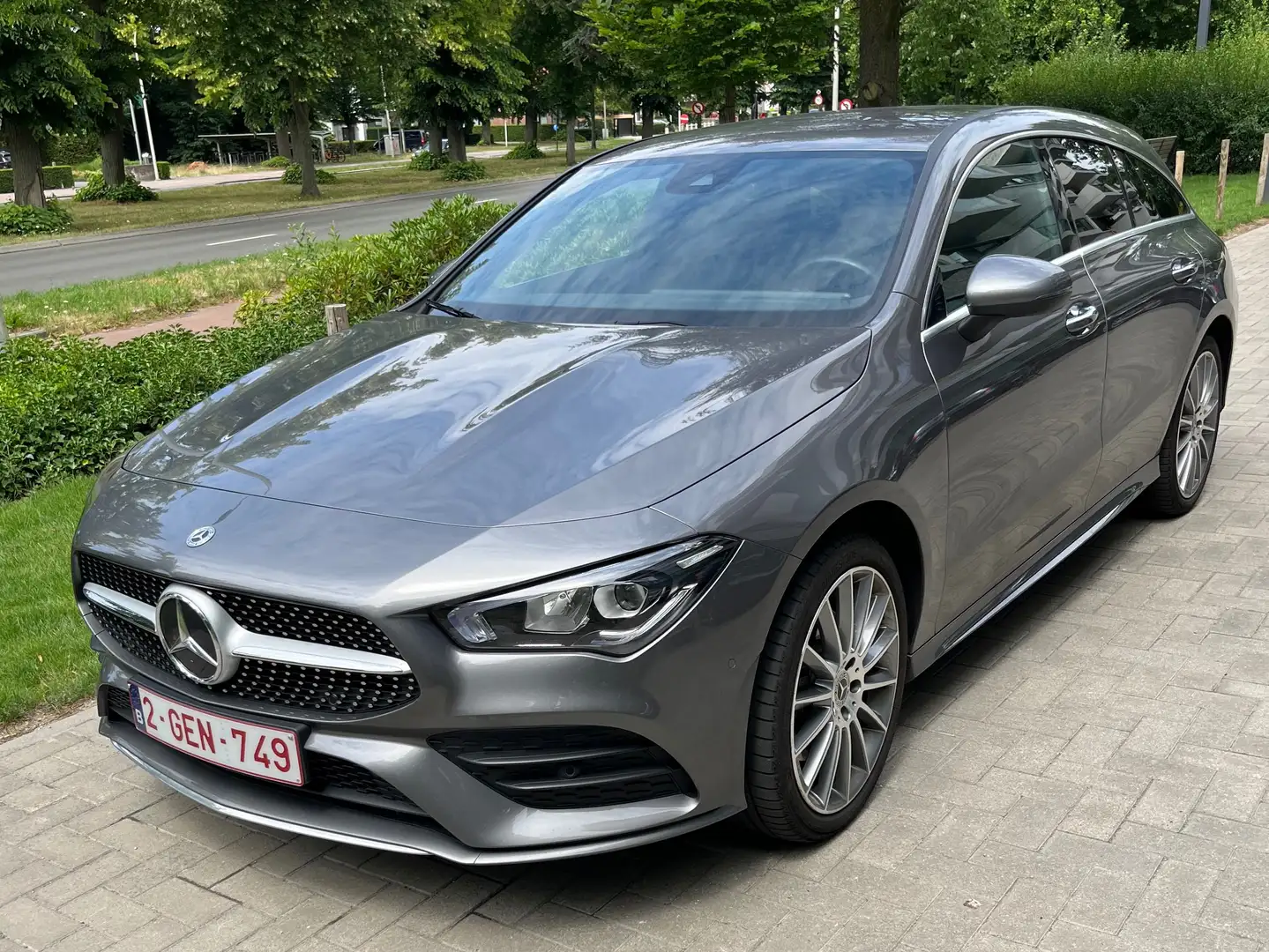 Mercedes-Benz CLA 250 CLA 250 e Shooting Brake 8G-DCT Progressive Grijs - 2