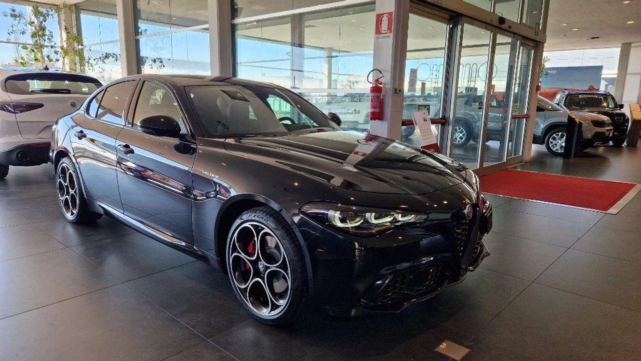 Alfa Romeo Giulia 2.2 Turbodiesel 210 CV AT8 AWD Q4 Veloce