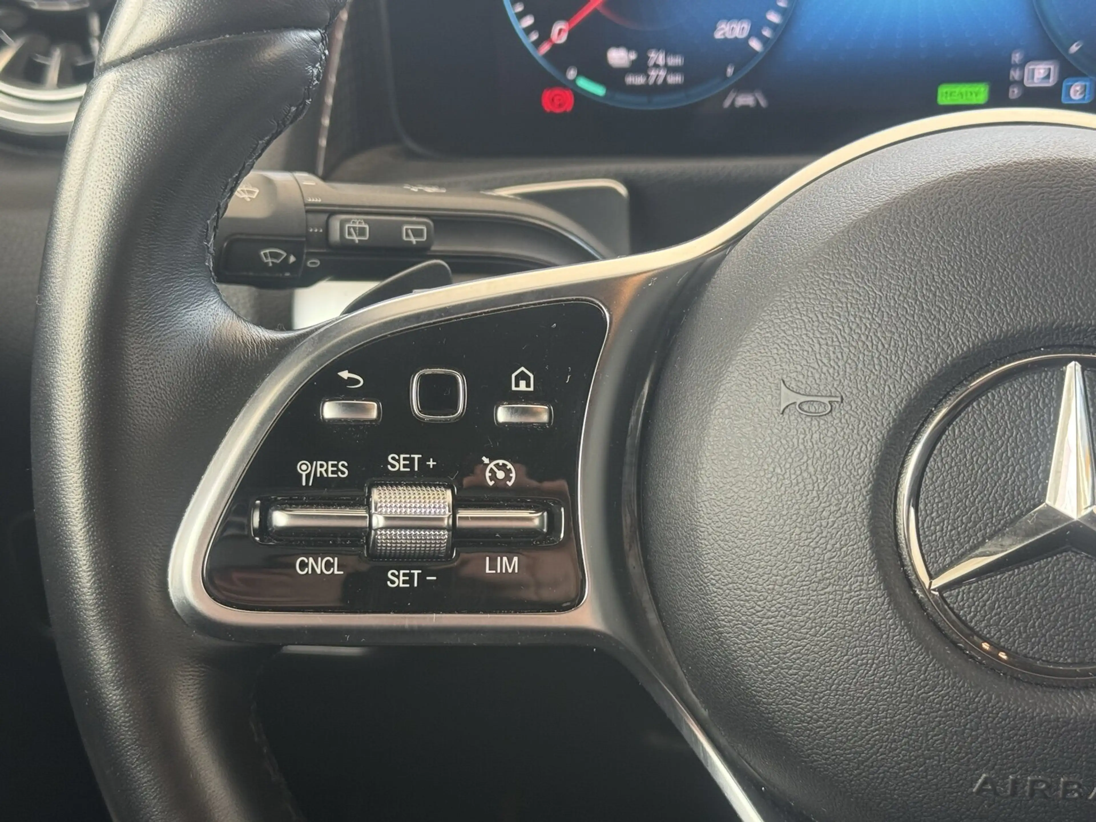 Mercedes-Benz EQB 300 EQB 300 4M Progressive/Navi/Kamera/LED/Sitzhzg.. — photo 15