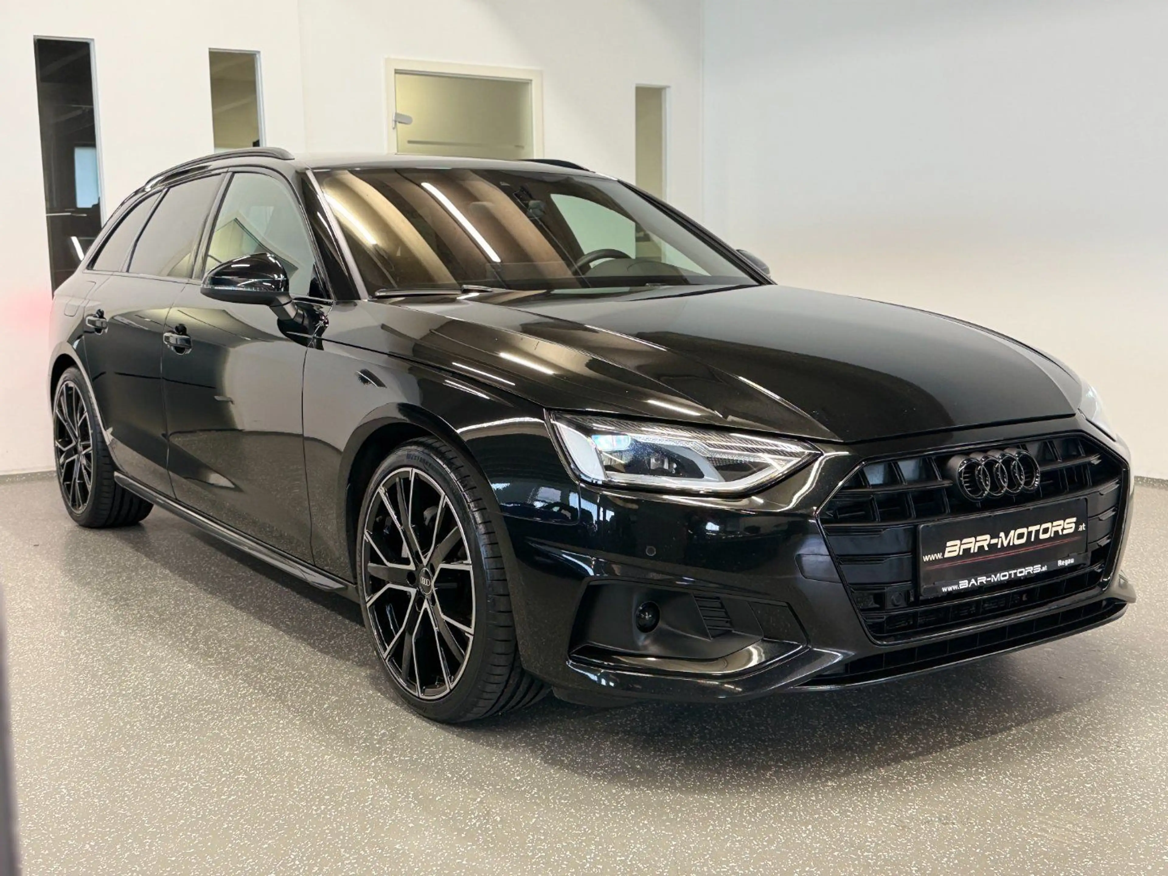 Audi A4 40 2.0 TDI MEGA-OPTIK*RS-SITZE*MASSAGE*LANE*ACC*A — photo 3