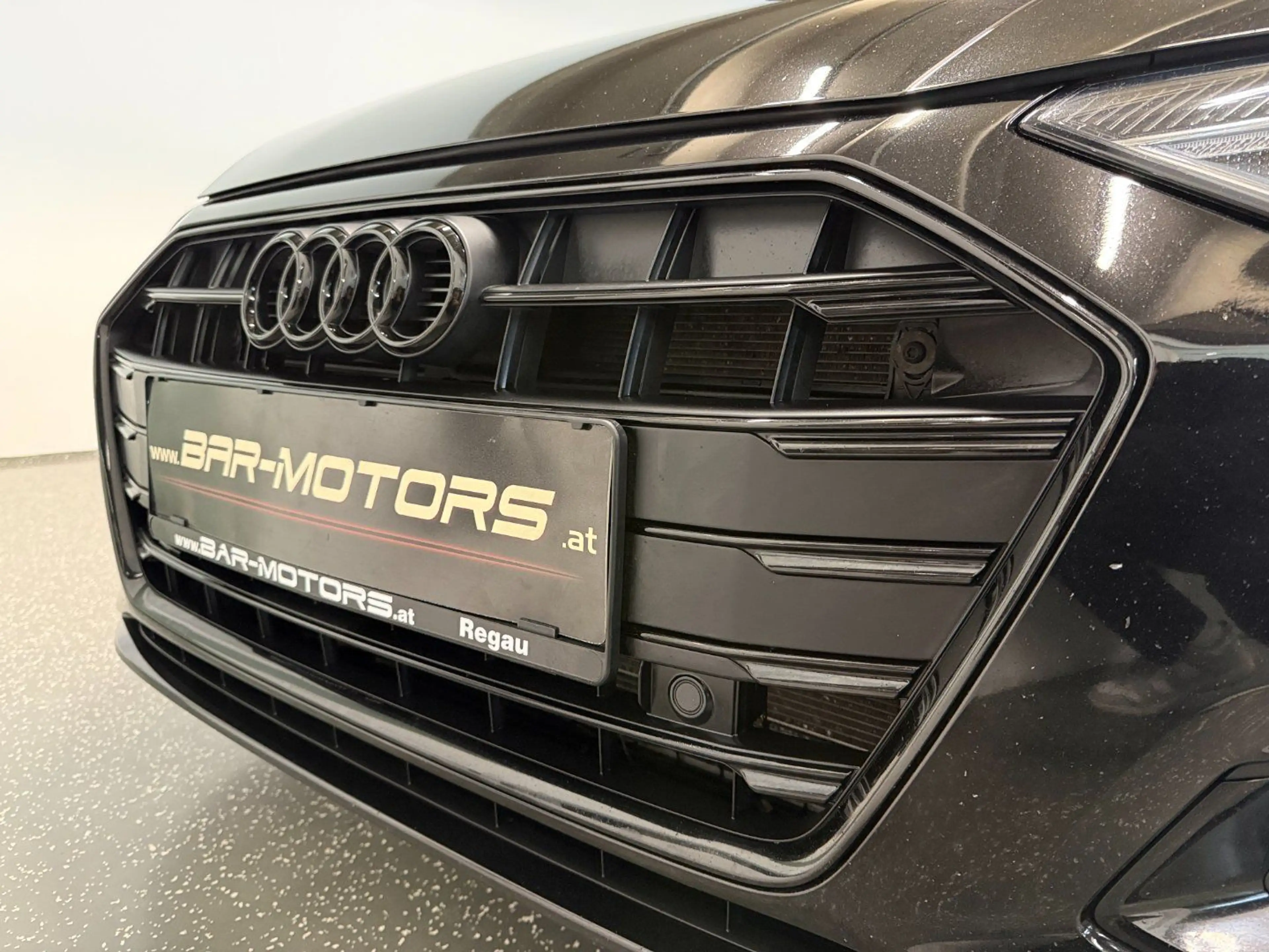 Audi A4 40 2.0 TDI MEGA-OPTIK*RS-SITZE*MASSAGE*LANE*ACC*A — photo 9