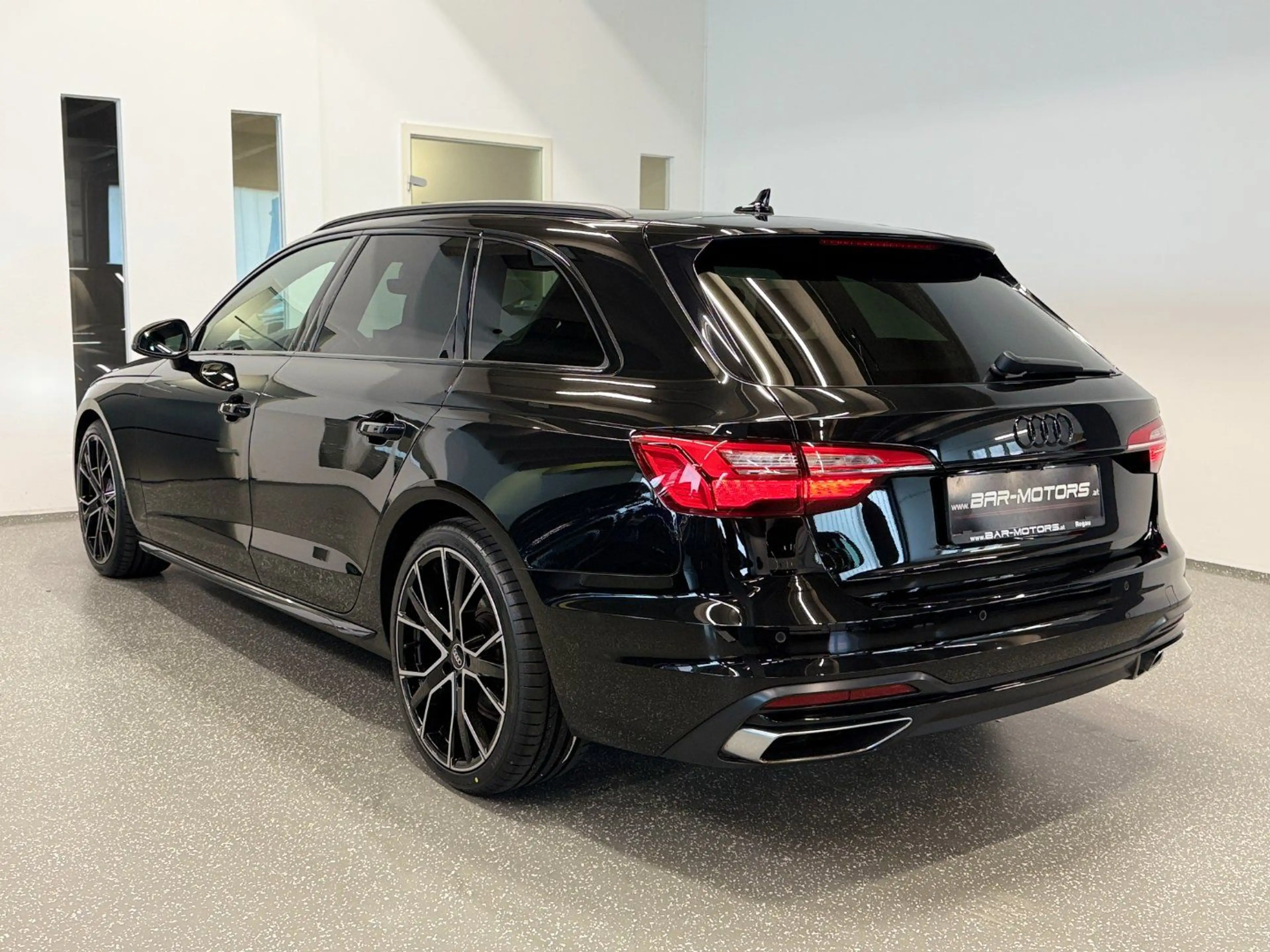 Audi A4 40 2.0 TDI MEGA-OPTIK*RS-SITZE*MASSAGE*LANE*ACC*A — photo 7