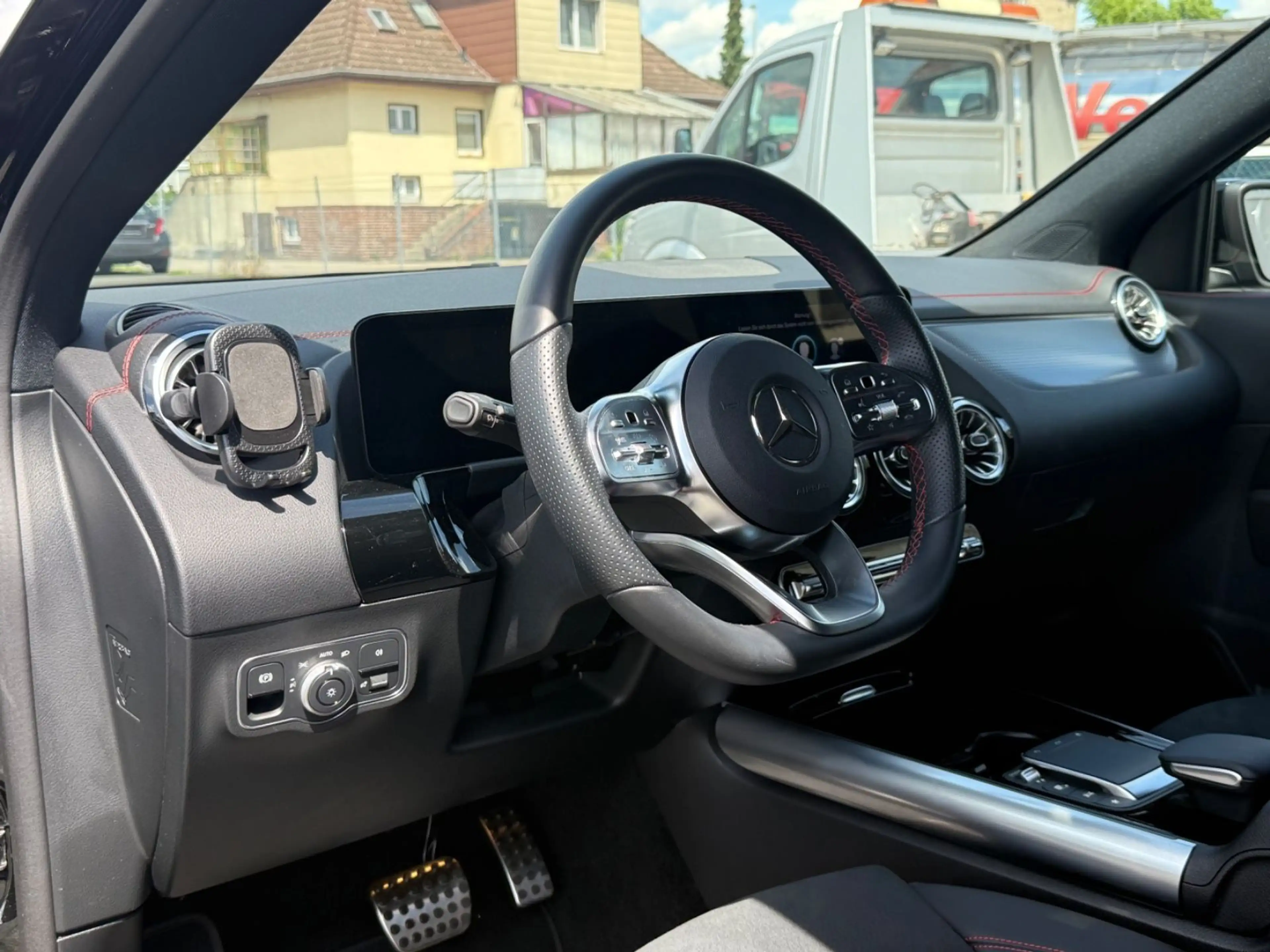 Mercedes-Benz EQA 300 4Matic AMG JungeSterne G.|Insp Neu|Night — photo 8