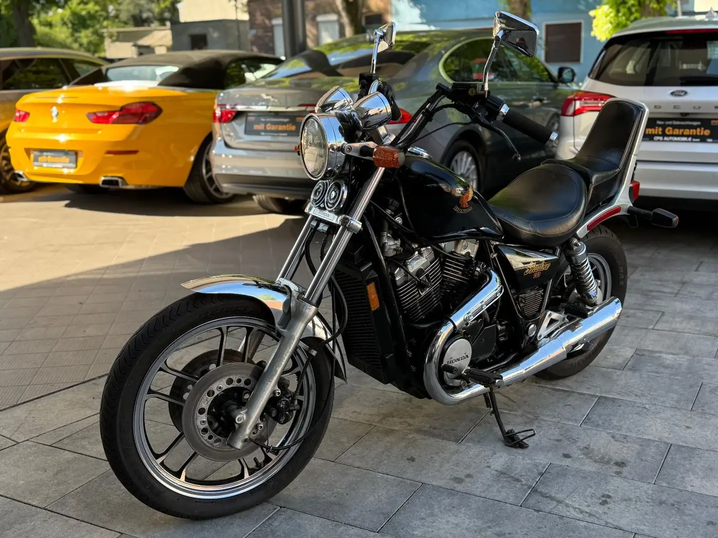Honda Shadow 750 Noir - 1