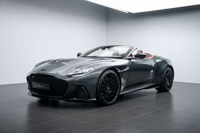 Imagine Aston Martin DBS 770 Ultimate Volante 1 OF 199/CARBON/BUCKET