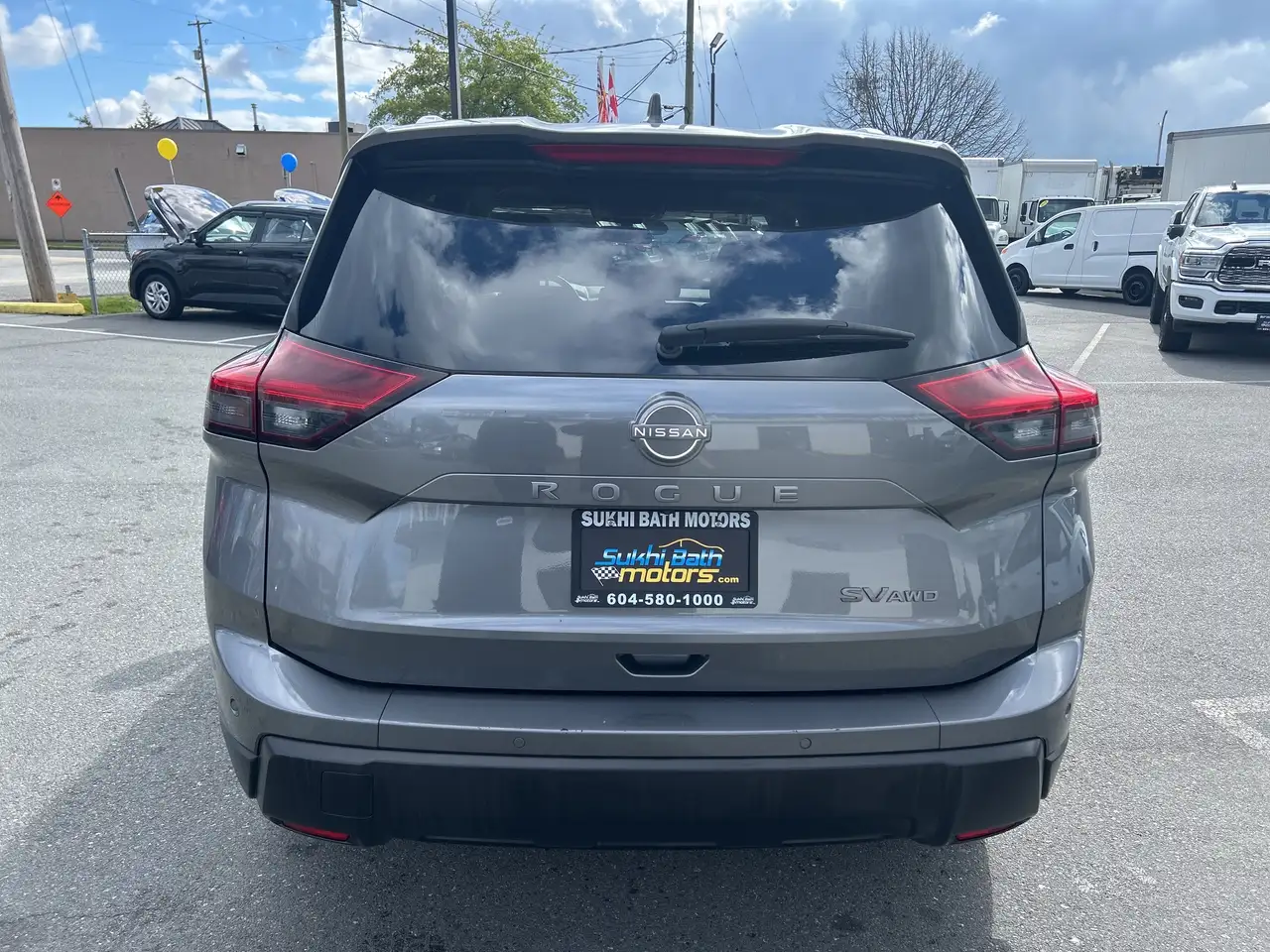 Nissan Rogue снимка Nissan Rogue