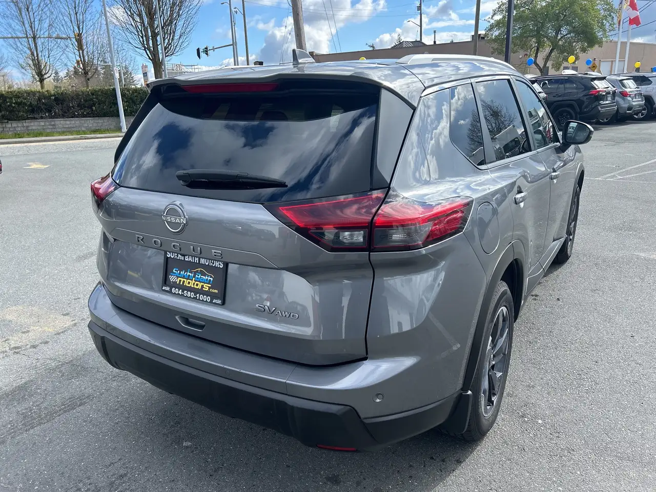 Nissan Rogue снимка Nissan Rogue