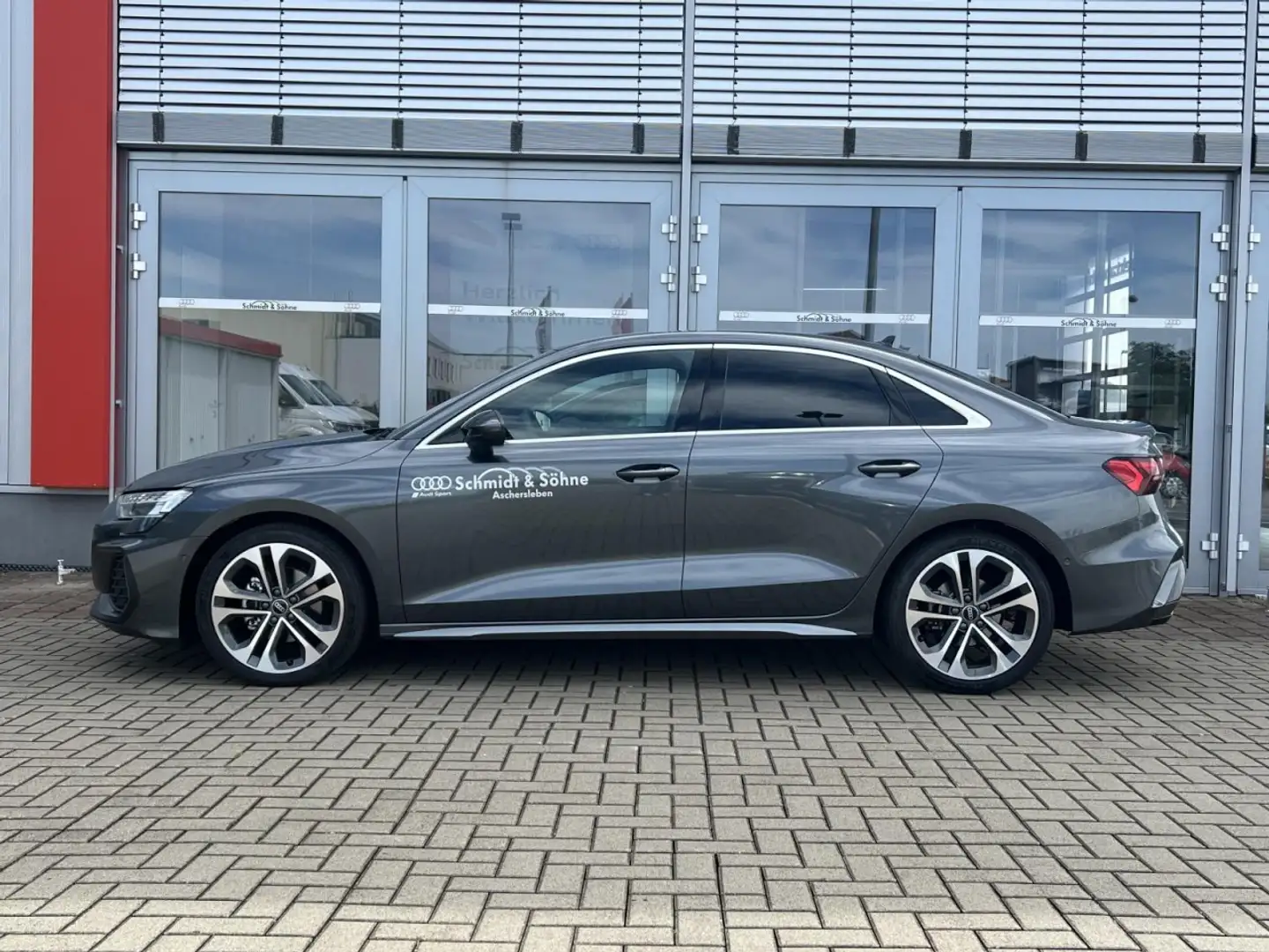 Audi A3 Limousine S line 35 TDI S tronic MATRIX, TOTW Grey - 2