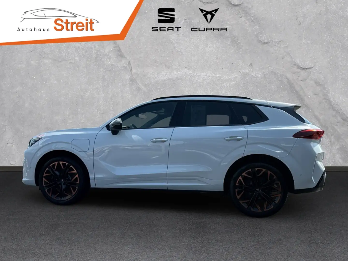 CUPRA Terramar VZ 1,5 e-Hybrid 200 kW DSG AHK Matrix LED Sennheis Weiß - 2