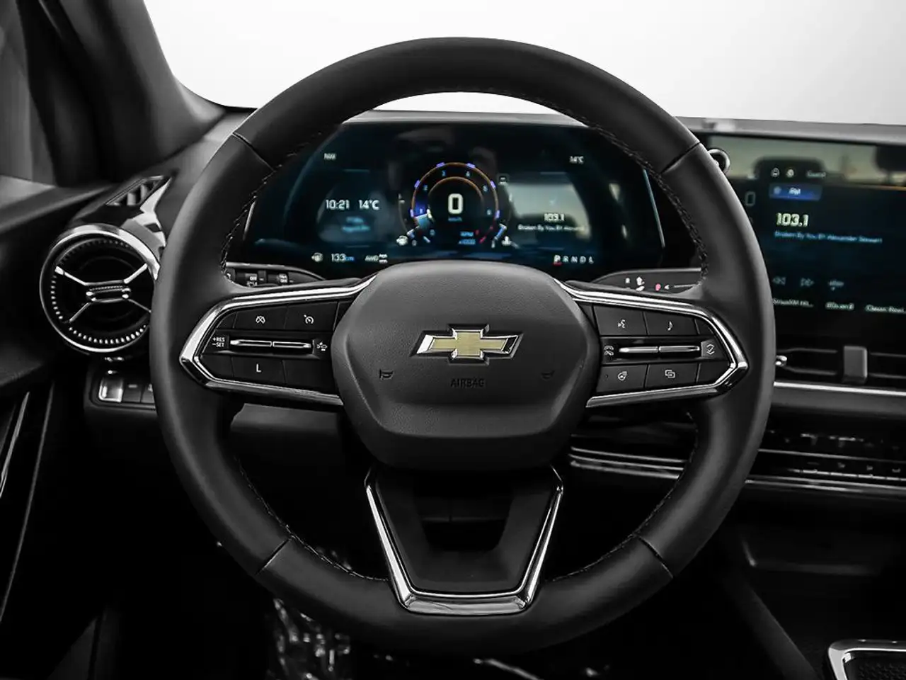 Chevrolet Equinox снимка Chevrolet Equinox