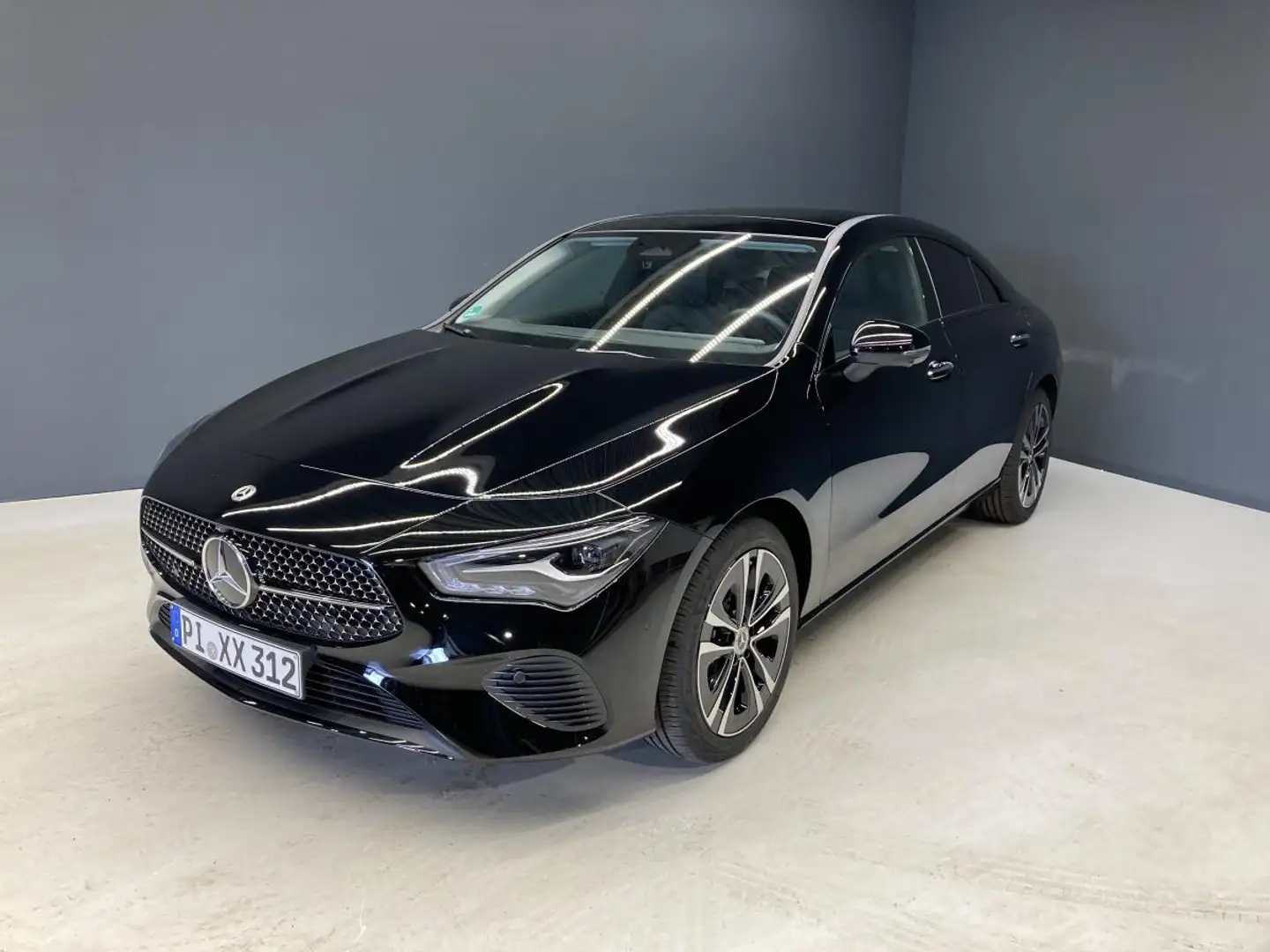 Mercedes-Benz CLA 200 Coupe Edition Progressive Panodach Winterpaket Nig Schwarz - 1