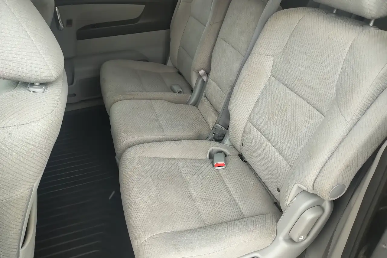 Honda Odyssey снимка Honda Odyssey