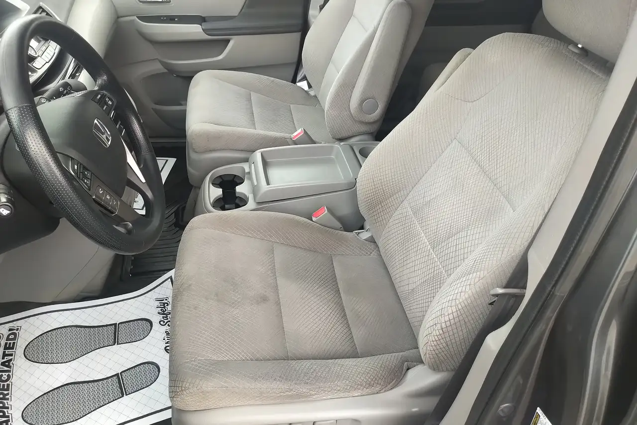 Honda Odyssey снимка Honda Odyssey