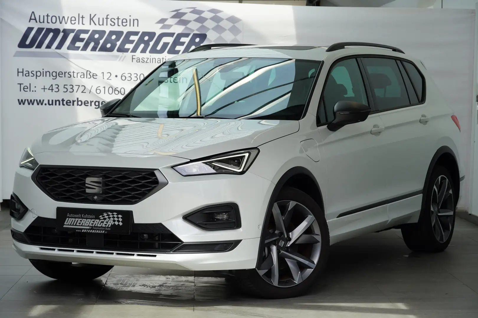 SEAT Tarraco FR e-Hybrid Weiß - 1