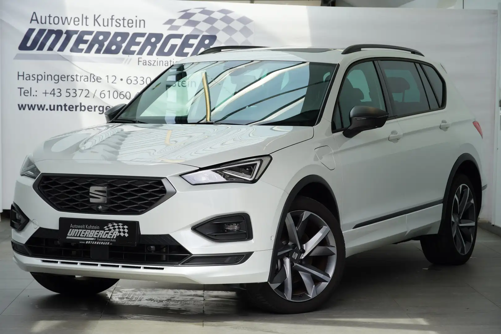 SEAT Tarraco FR e-Hybrid Weiß - 2