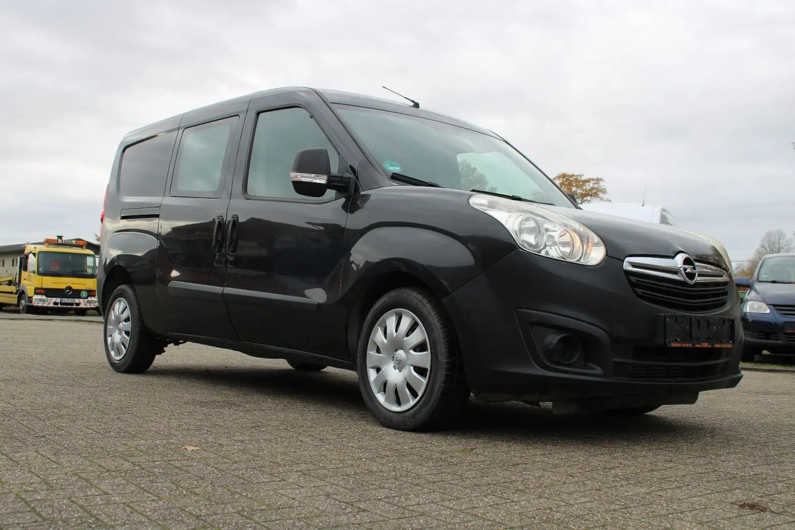 Opel Combo D Kasten L2H1 2,4t Schwarz - 2