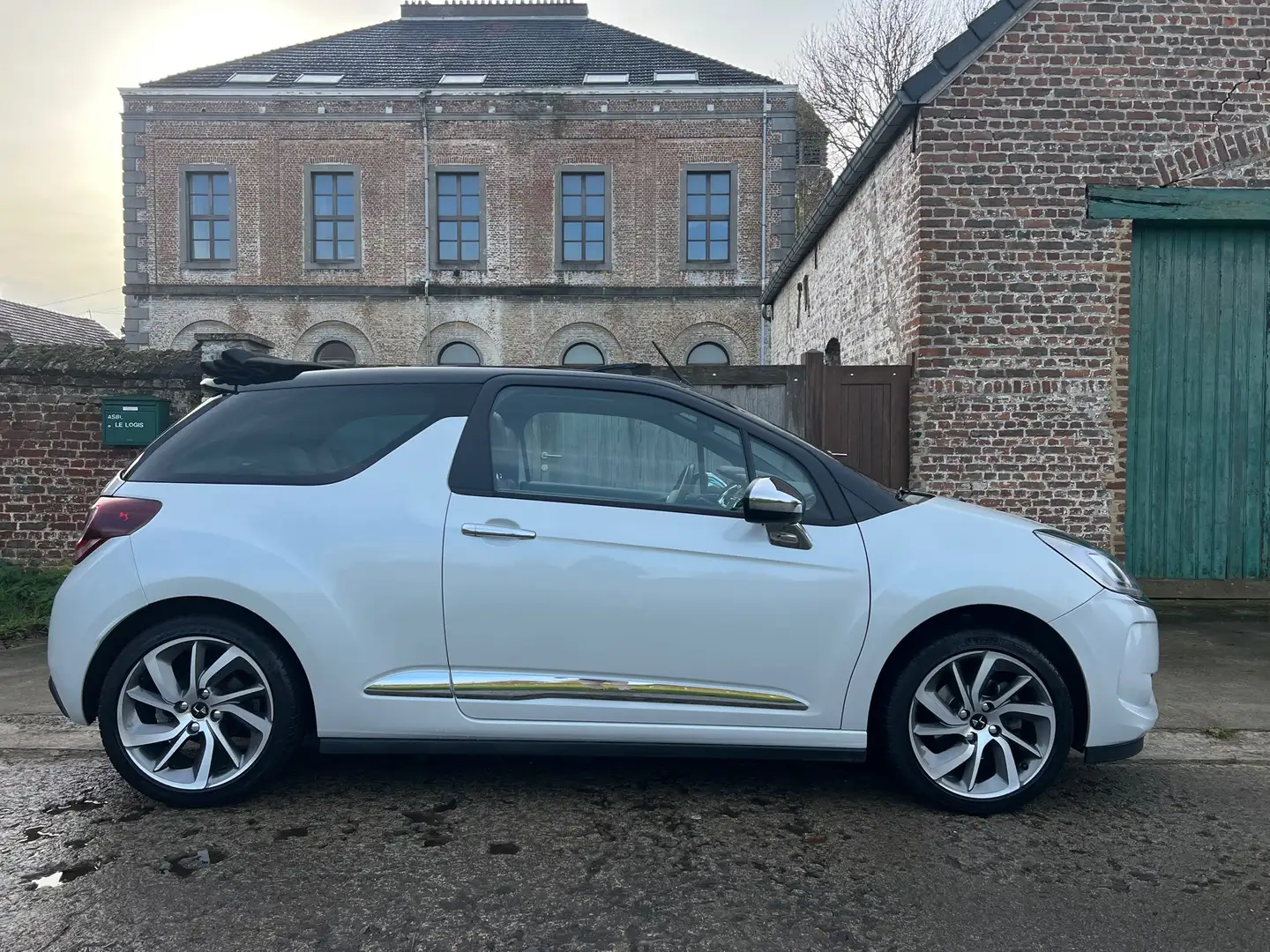 DS Automobiles DS 3 CABRIO 1.6 THP *GPS*BLUETOOTH*PDC*CUIR* Wit - 2
