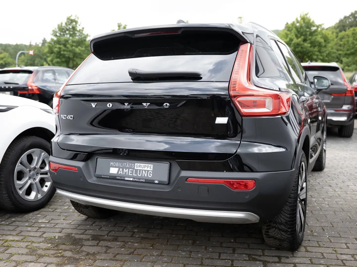 Volvo XC40 T5 Recharge DKG Ultimate Bright aus 1.Hand Schwarz - 2
