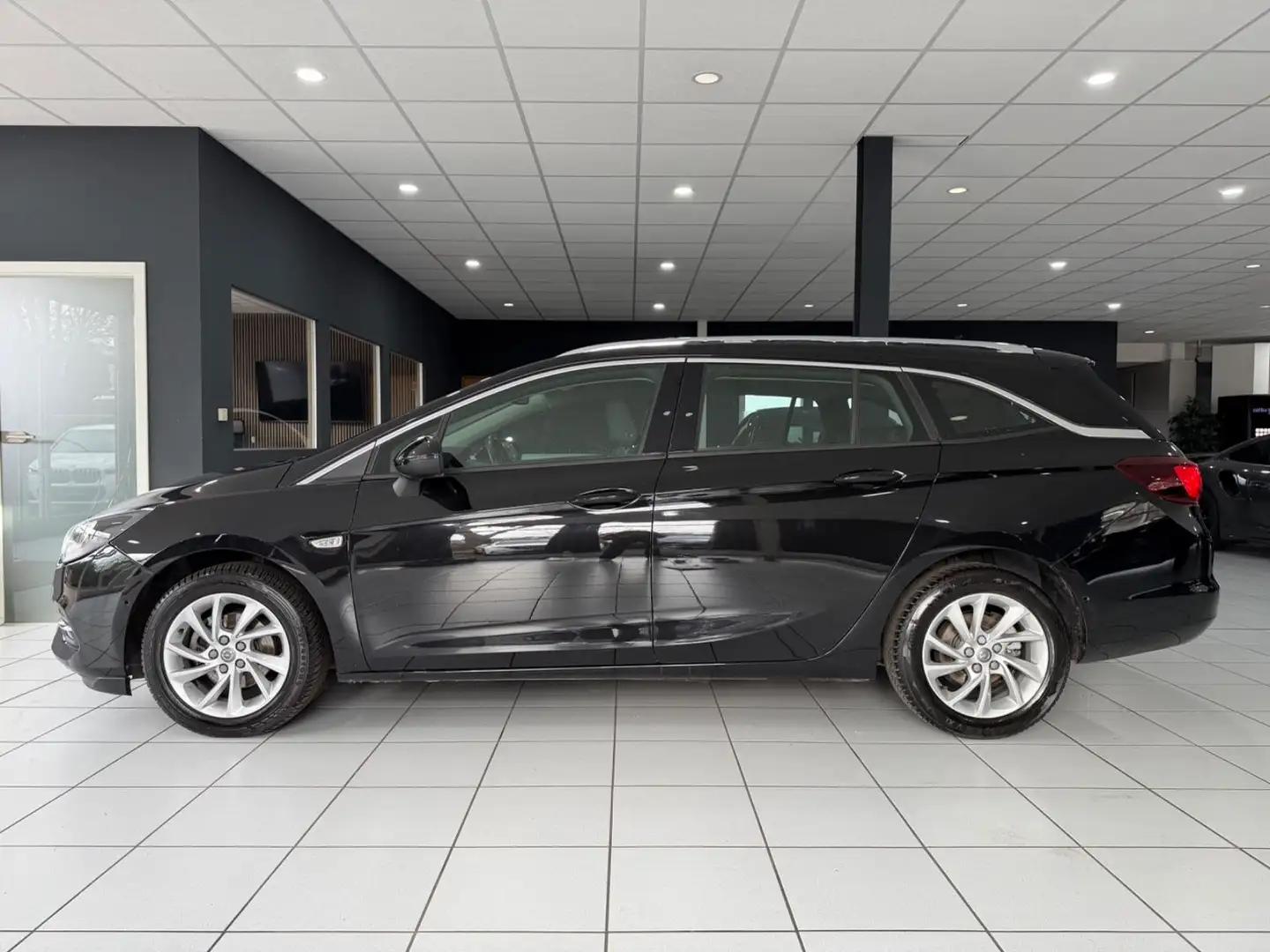 Opel Astra K Sports Tourer Elegance*AUTOMATIK*KAMERA* Noir - 2
