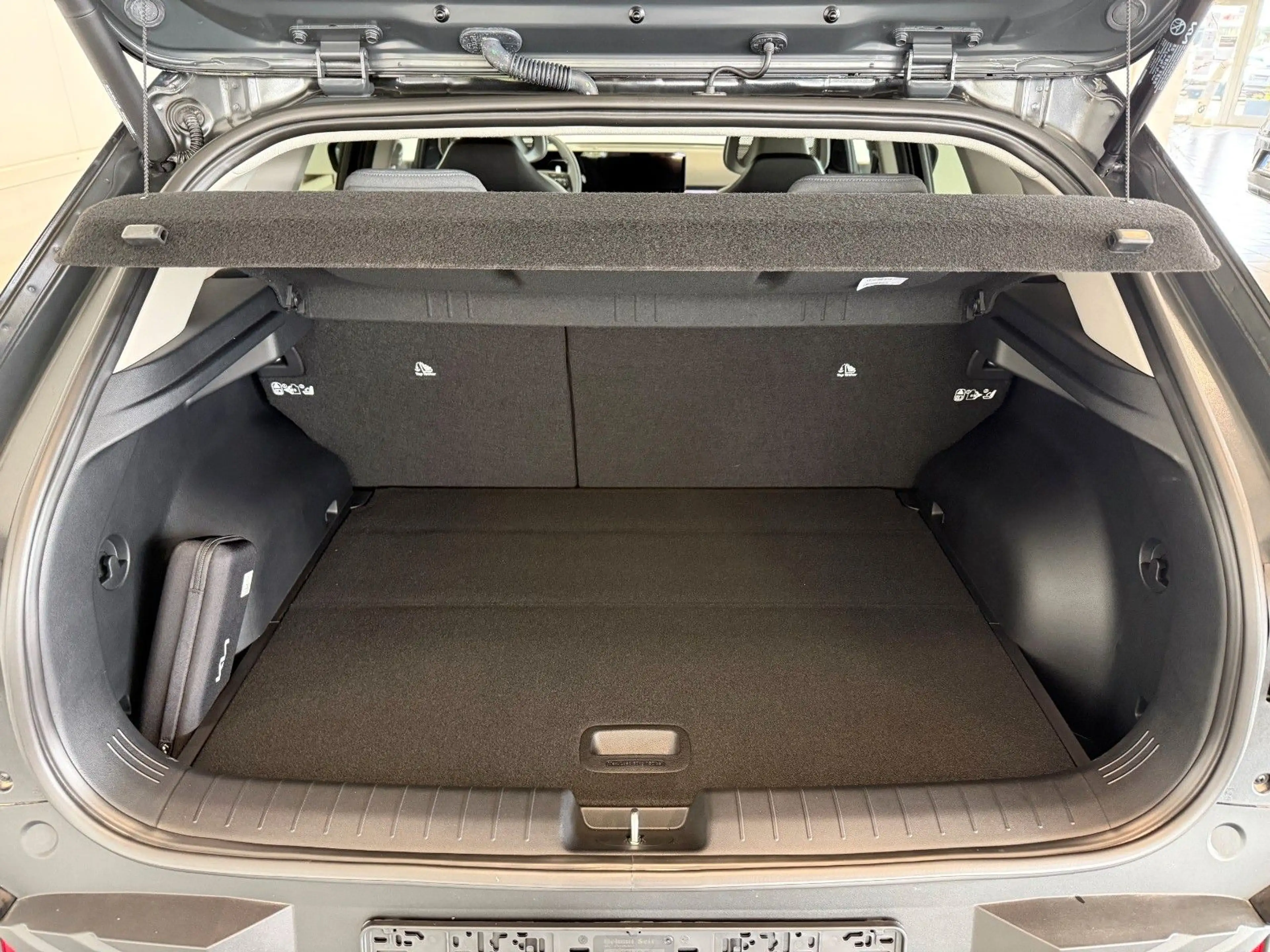 Kia EV4 81,4 kWh 150 kW Earth (P3,P4, P5, P6, P7) — photo 11