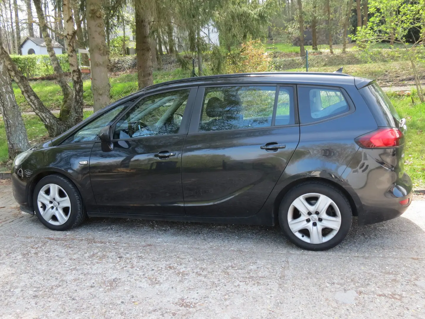 Opel Zafira Tourer Edition Schwarz - 2