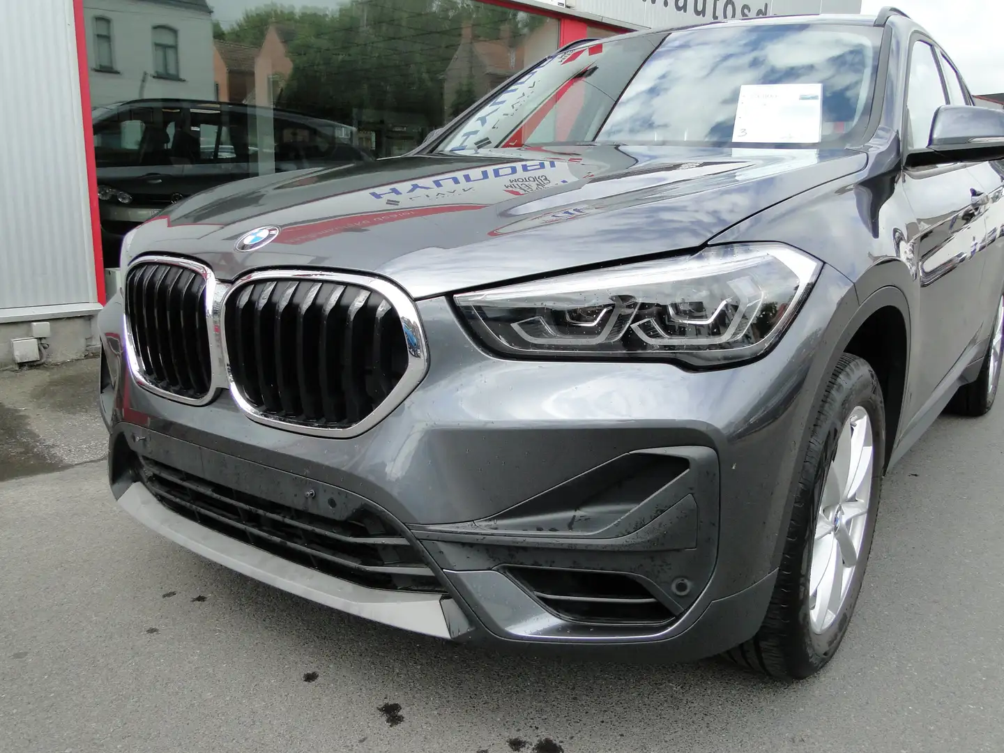 BMW X1 1.5i sDrive18 navi camera Gris - 2