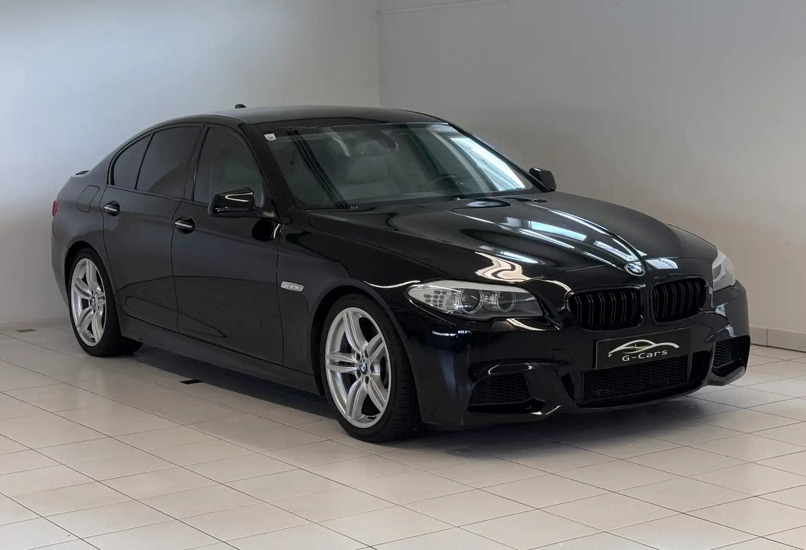 BMW 525 d F10 M-Paket *3.Ltr.*Steuerkette neu*Text Lesen!* Schwarz - 1