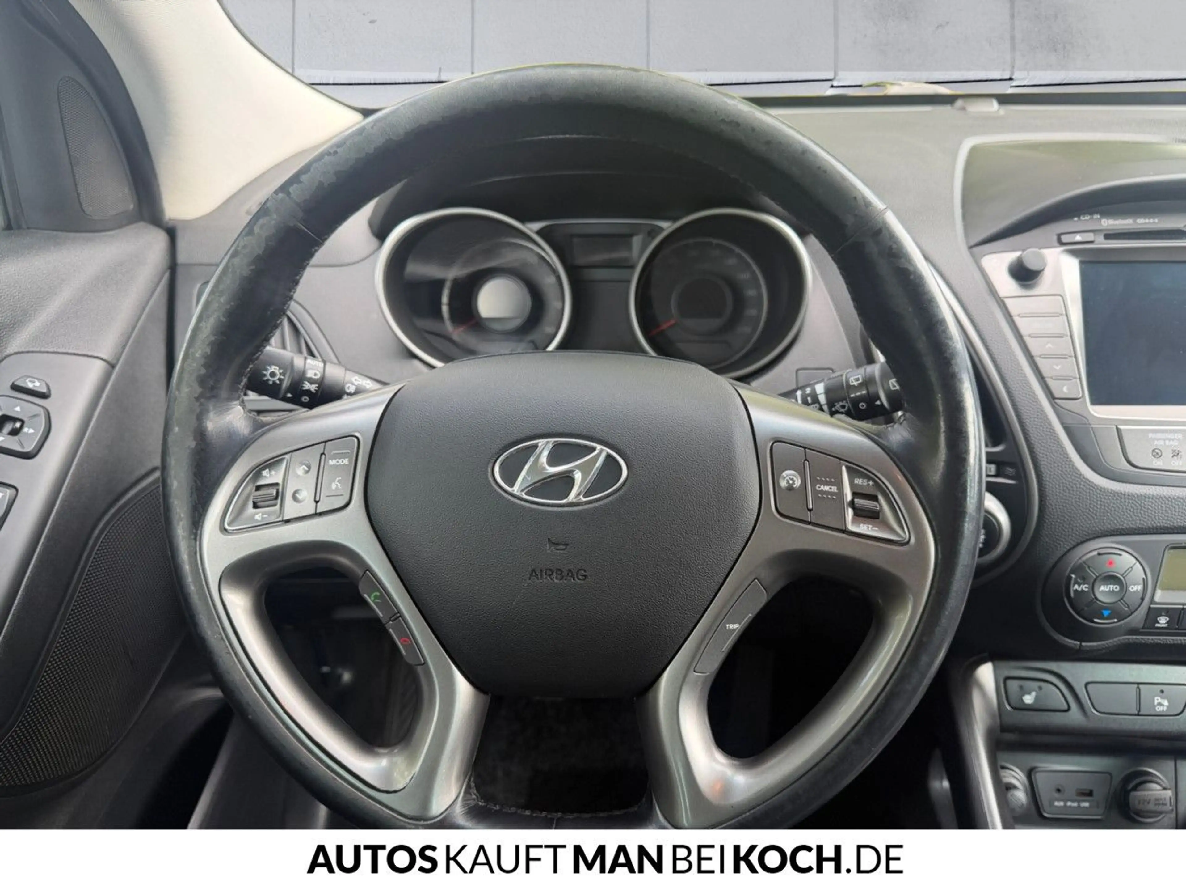 Hyundai iX35 2.0 GDi Trend 2WD AHK PDC RÜCKF Bluetooth — photo 10