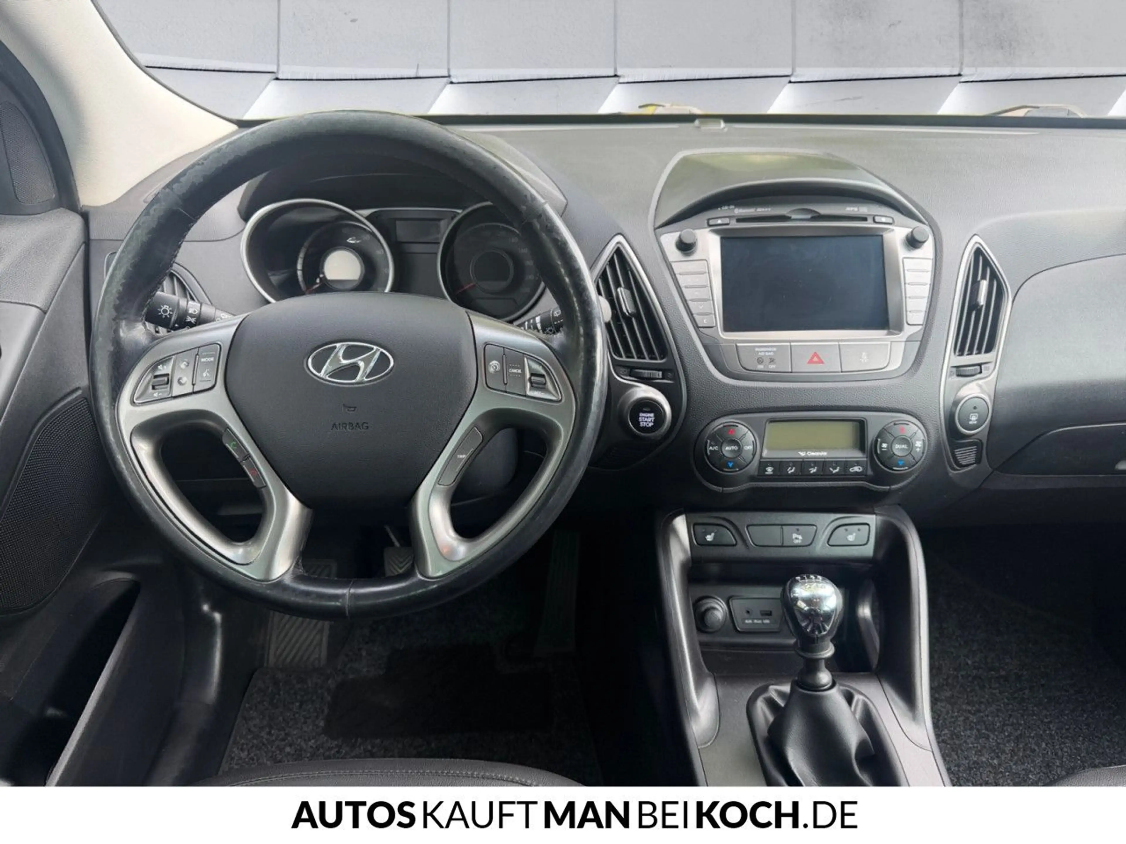 Hyundai iX35 2.0 GDi Trend 2WD AHK PDC RÜCKF Bluetooth — photo 9