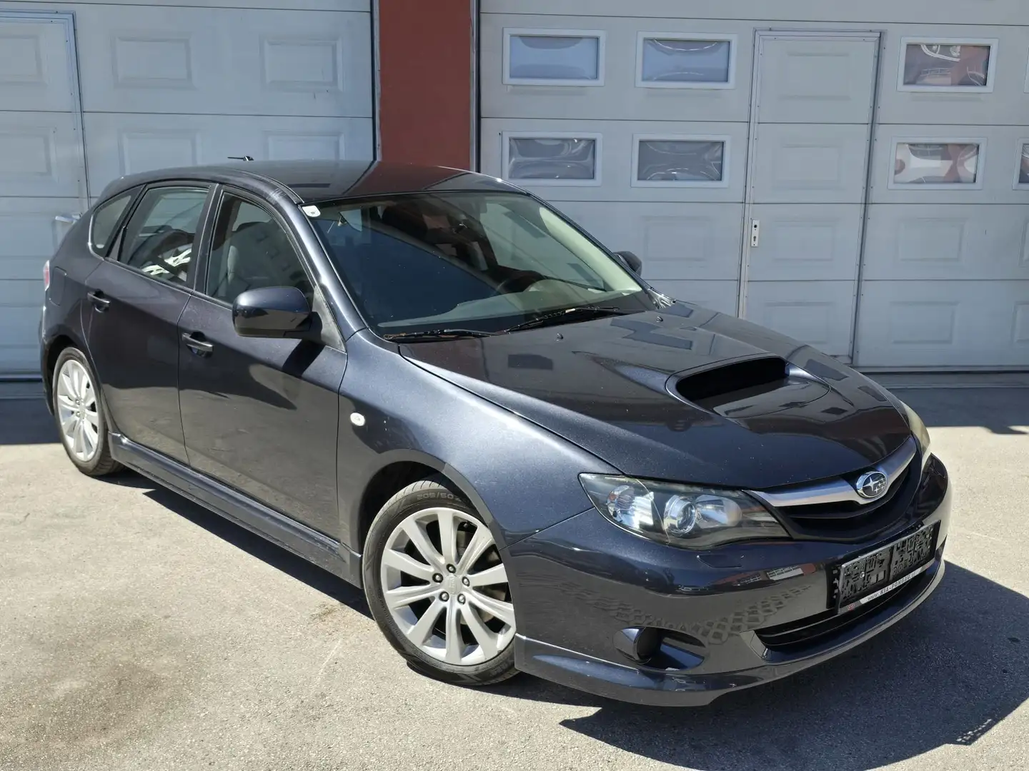 Subaru Impreza Hatchback 2,0D Sport * Pickerl NEU * Grau - 2