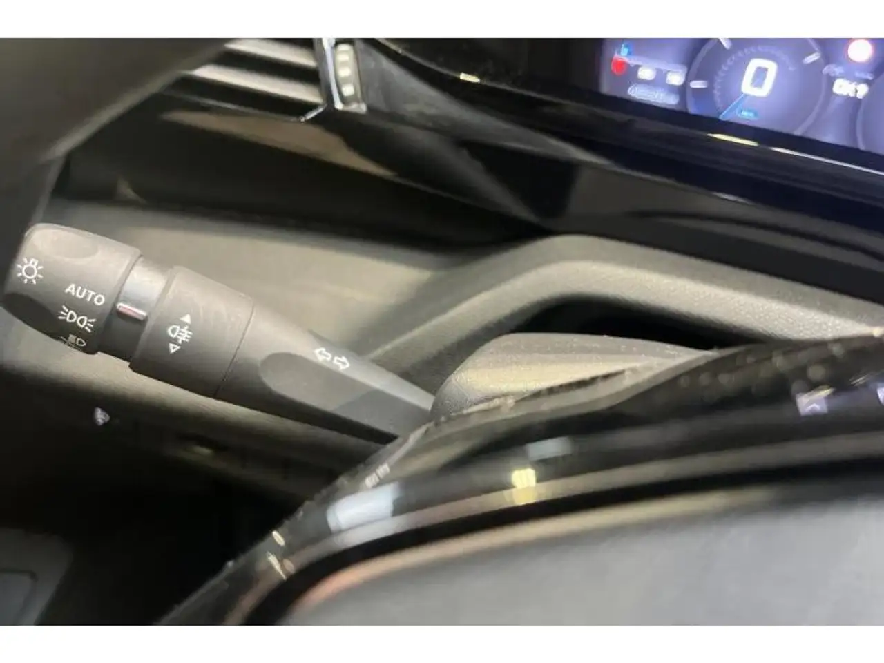 Peugeot 308 III Active Pack 28