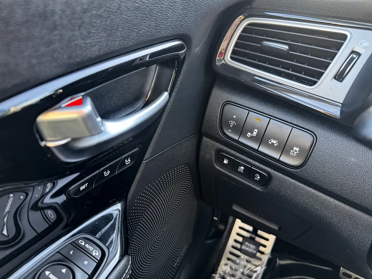 Kia Niro снимка Kia Niro