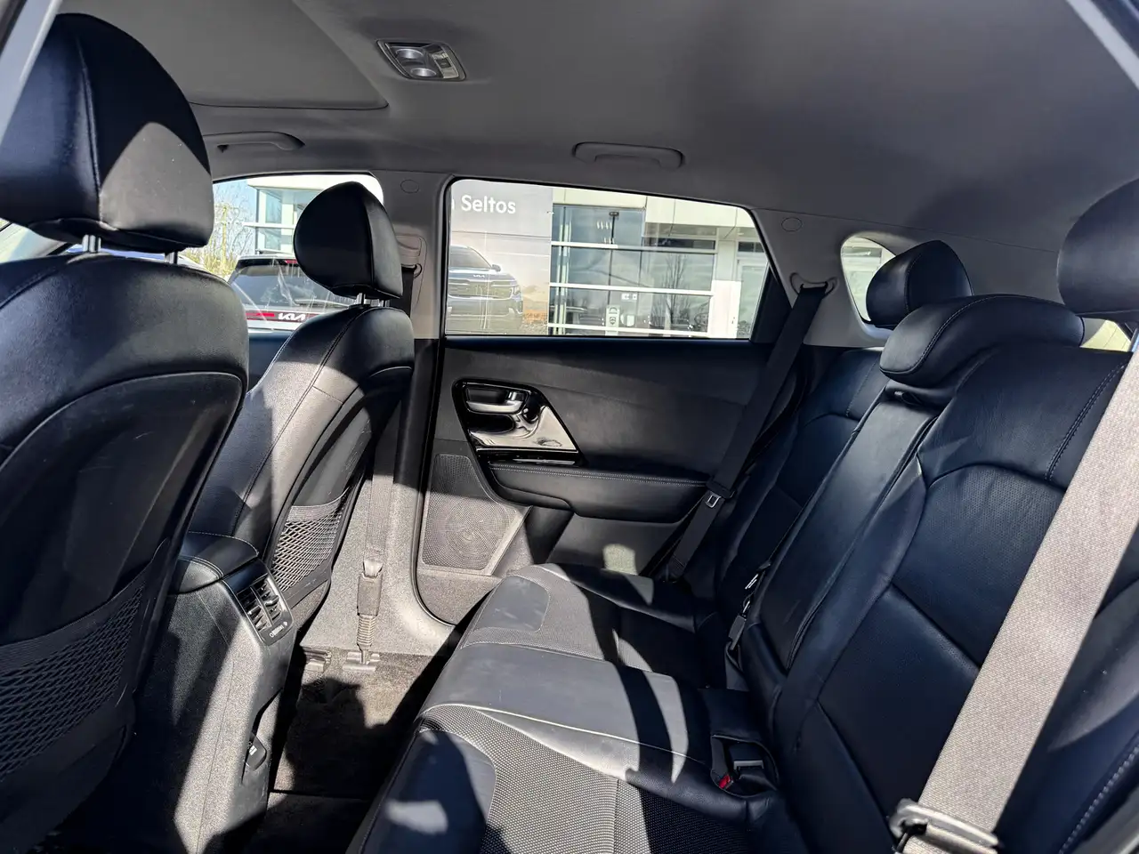 Kia Niro снимка Kia Niro