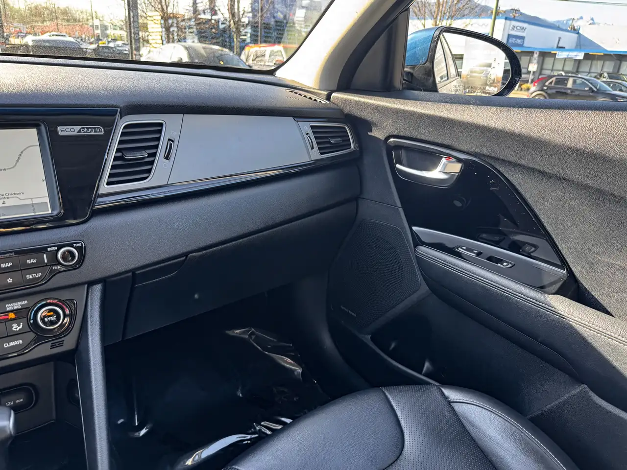 Kia Niro снимка Kia Niro