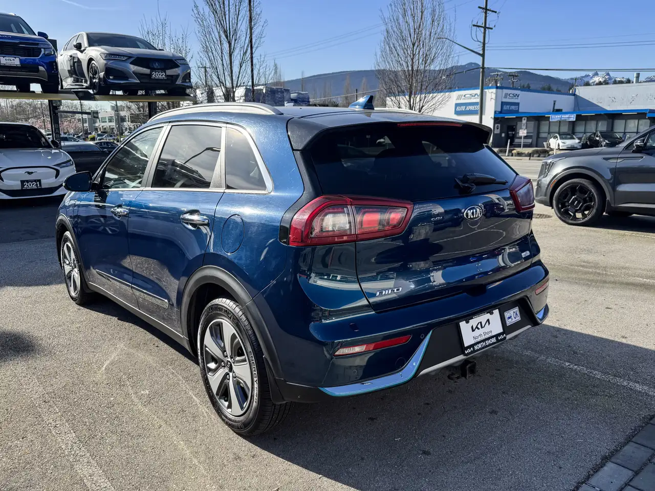 Kia Niro снимка Kia Niro