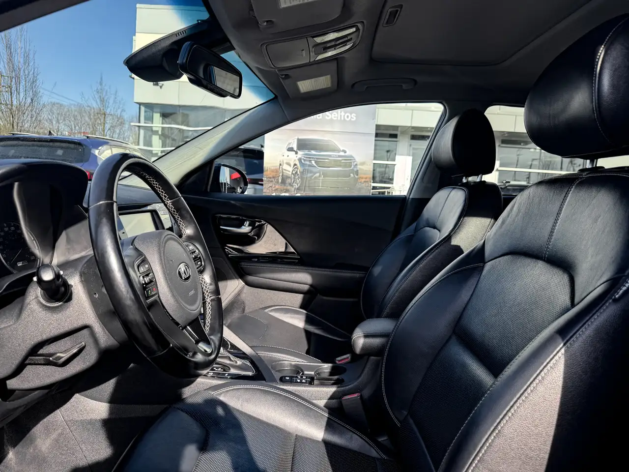 Kia Niro снимка Kia Niro