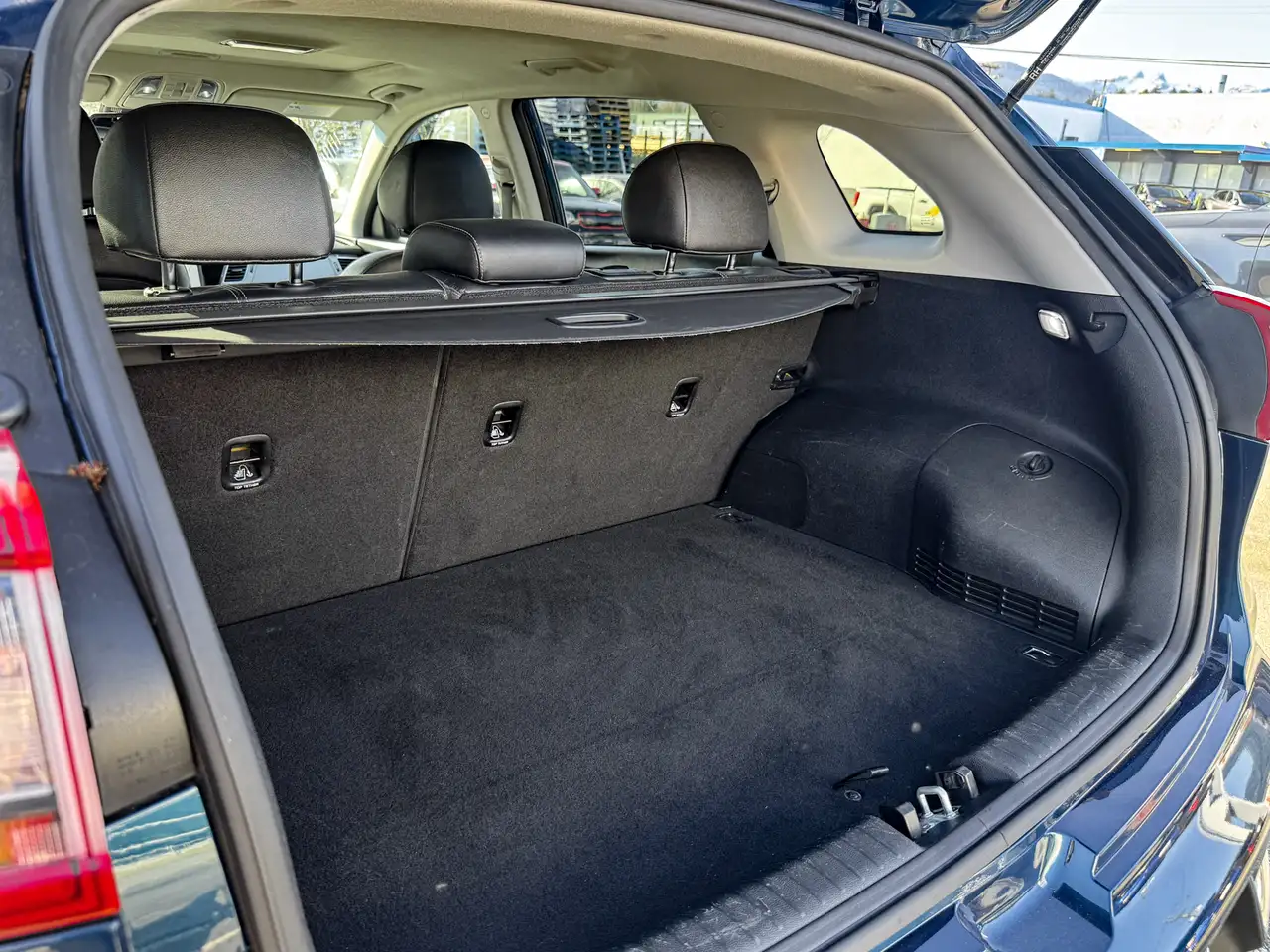 Kia Niro снимка Kia Niro