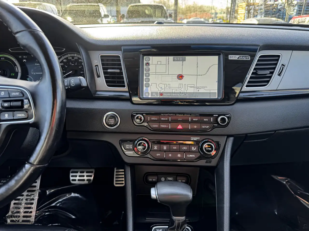 Kia Niro снимка Kia Niro