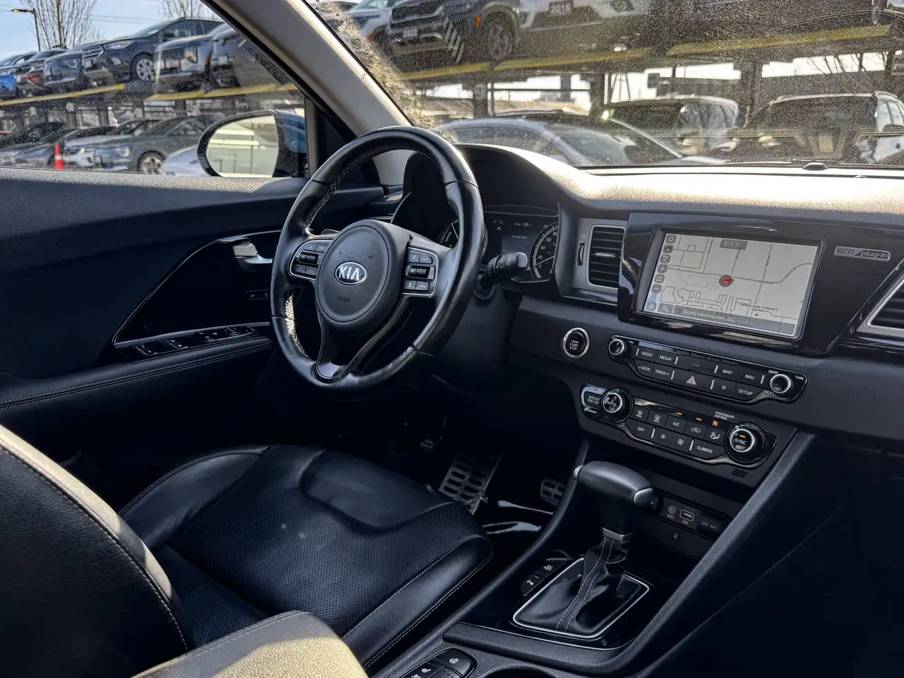 Kia Niro снимка Kia Niro