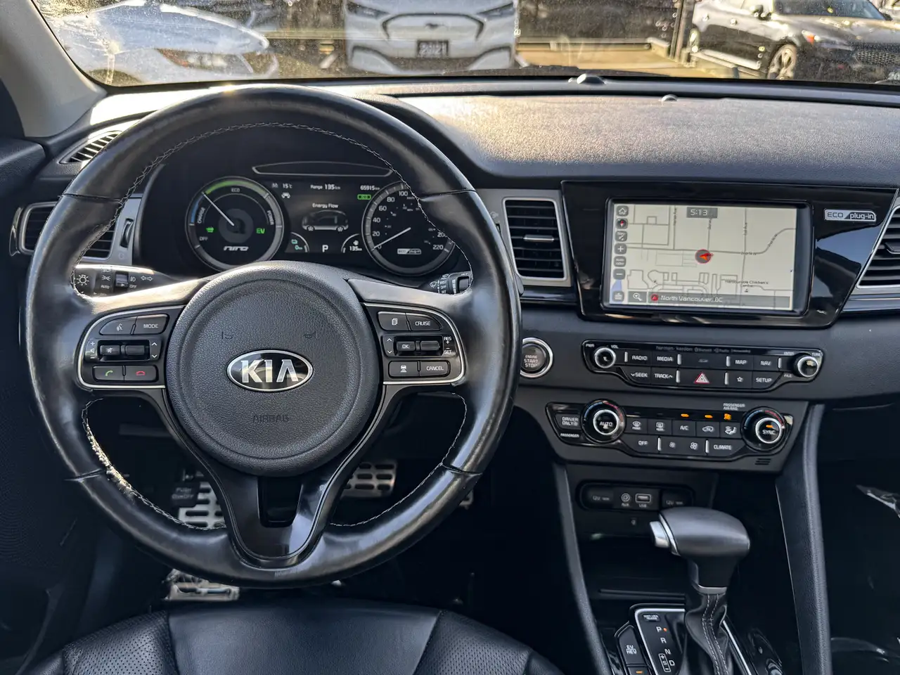 Kia Niro снимка Kia Niro