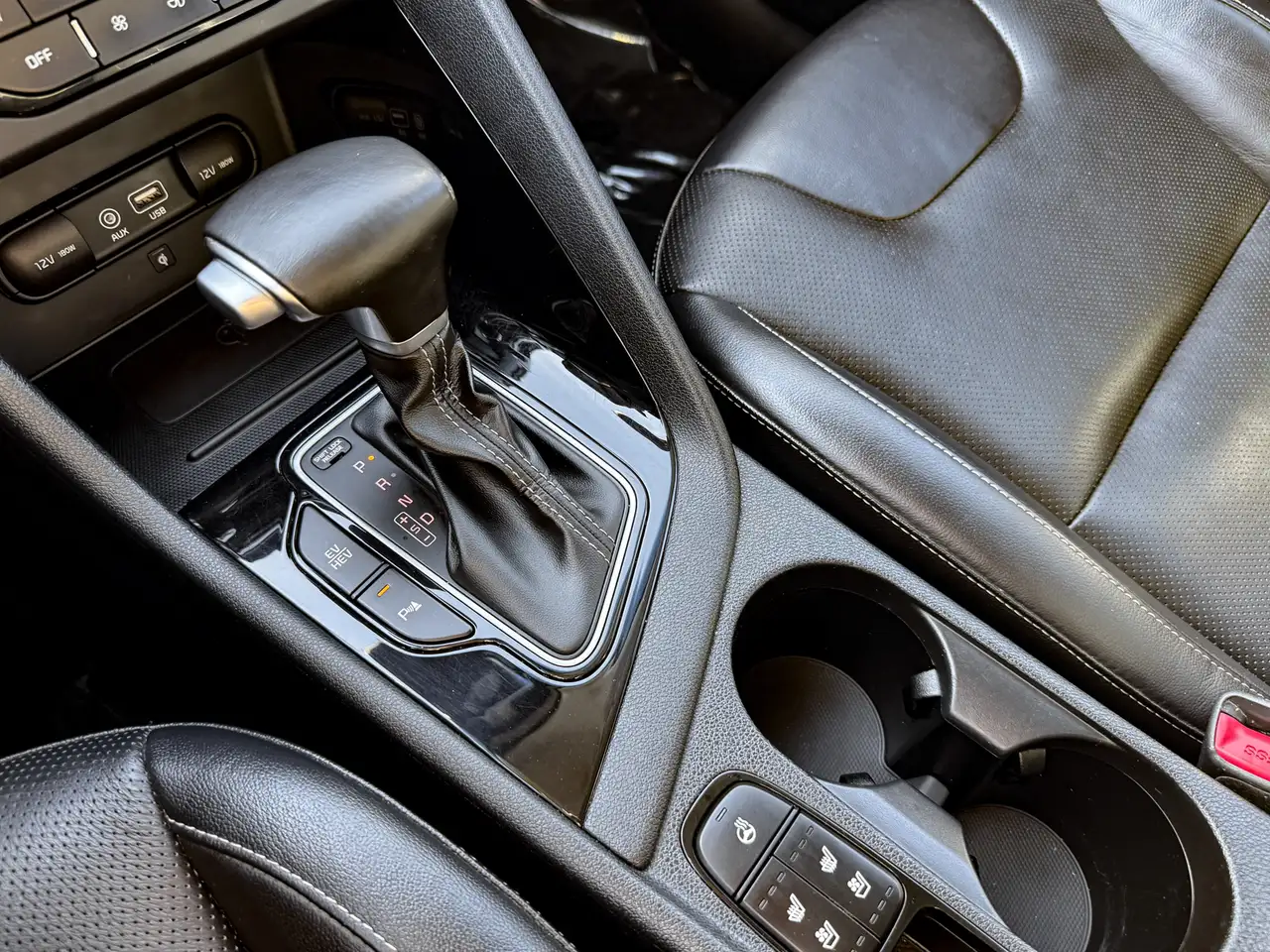 Kia Niro снимка Kia Niro