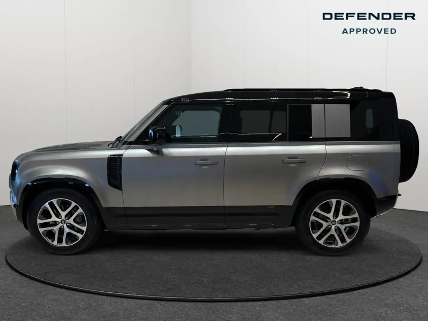 Land Rover Defender 110 2.0 P300e S Argent - 2