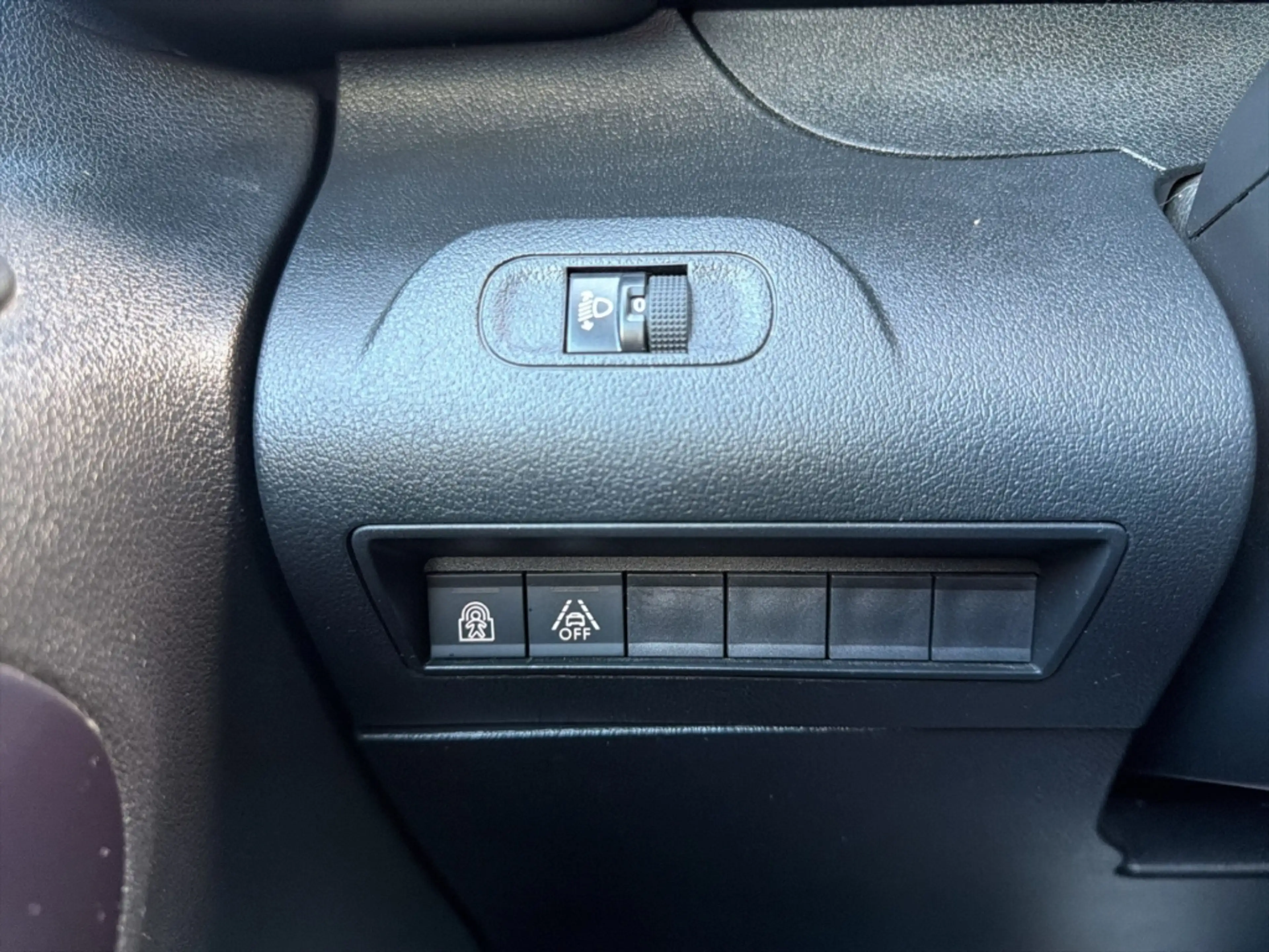 Peugeot Rifter Allure L2 7-Sitzer WR Navi Kamera App Sitzheizung — photo 23