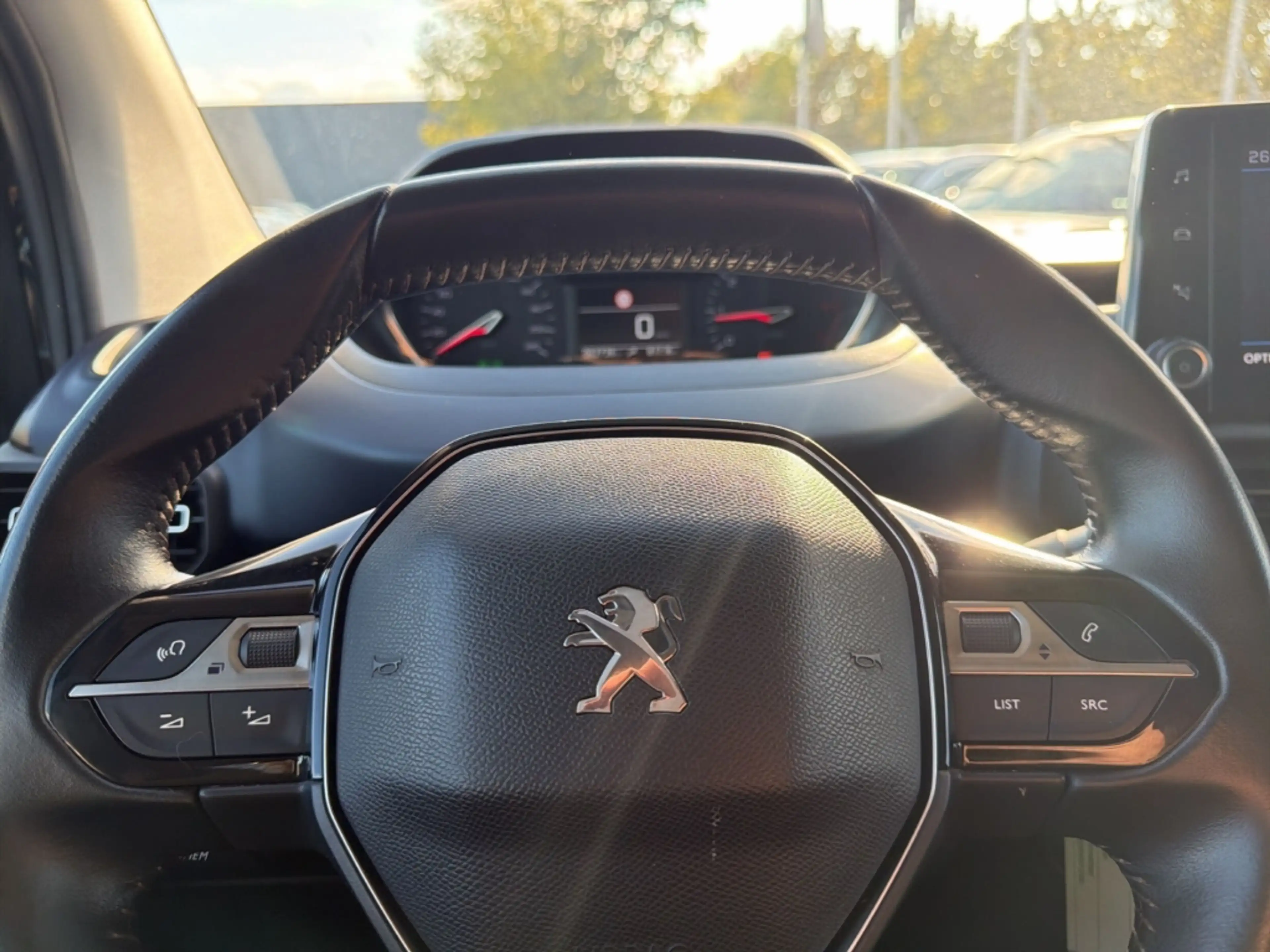 Peugeot Rifter Allure L2 7-Sitzer WR Navi Kamera App Sitzheizung — photo 12