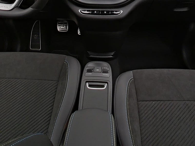 Abarth 500e Cabrio Turismo — photo 14