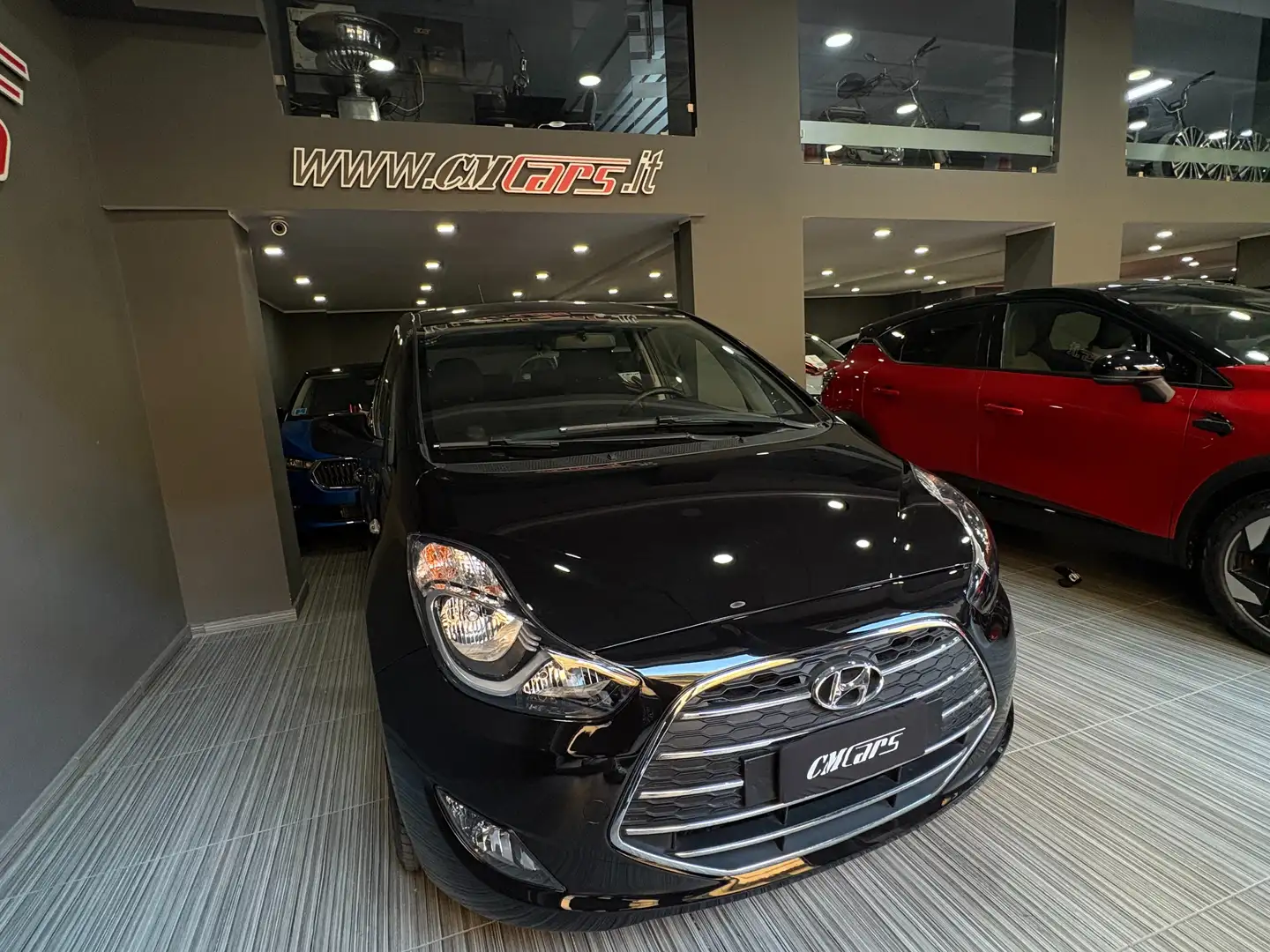 Hyundai iX20 1.4 CRDI 90cv Comfort ITALIANA Nero - 2