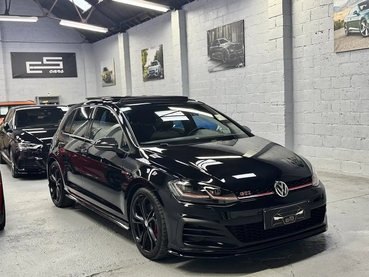 Volkswagen Golf GTI TCR FULL AKRAPOVIC.TOIT OUVRANT.CAMÉRA.COCKPIT. Noir - 2