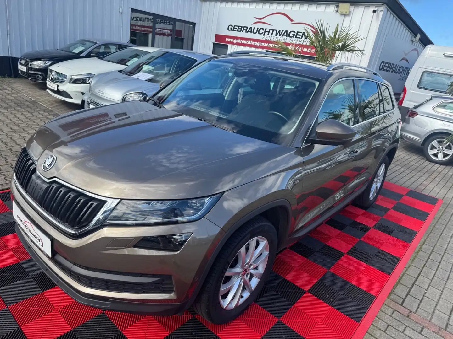 Skoda Kodiaq 1.4 TSI ACT 4X4*LED*360°Kamera* Braun - 2